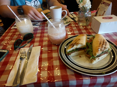 Photo Maria's Cafe - 23