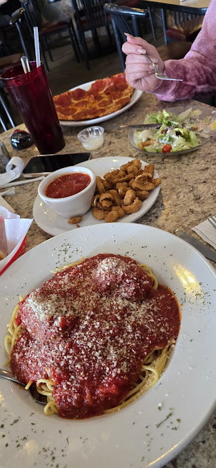 Photo Marios Pizzeria Ristorante Paseo And Wyoming - 25