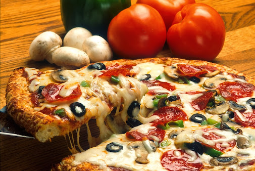 Photo Marios Pizzeria Ristorante Paseo And Wyoming - 26