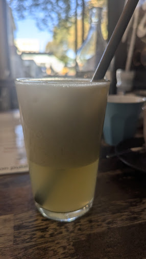 Photo Mascot Corner Cafe Bar - 26