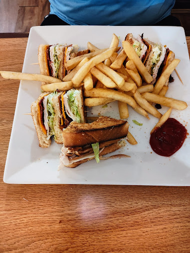 Photo Mathews Grill And Deli - 18