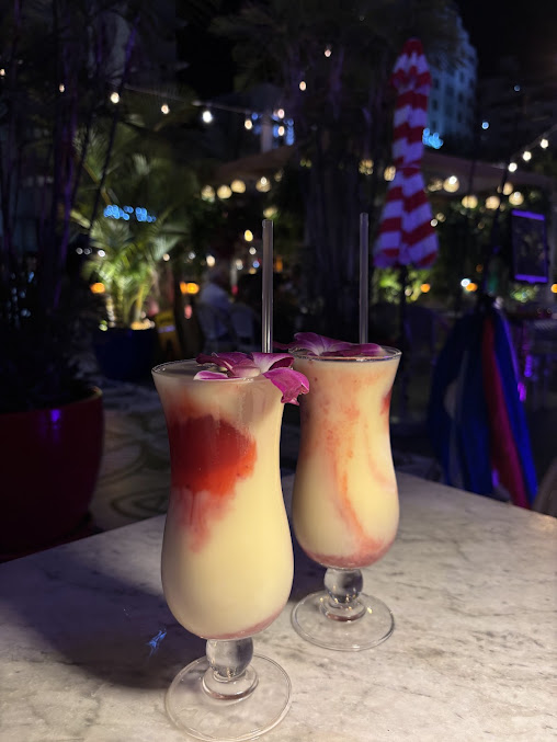 Photo Maxines Bistro And Bar American Restaurant In Miami Beach - 20