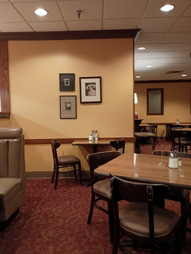 Photo Mcl Restaurant Bakery Muncie - 8