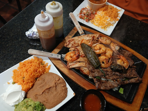 Photo Mexicano Bar Grill 3 - 15