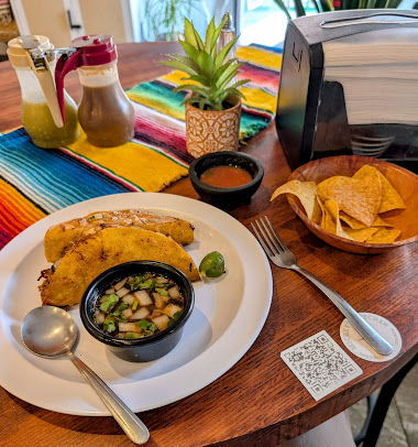 Photo Mickeys Kitchen Mexican Cuisine - 13