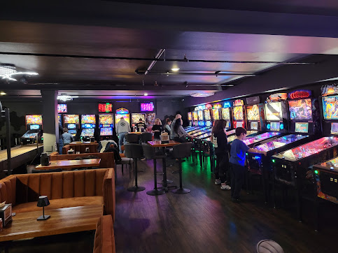 Photo Midway Historic Public House - 11