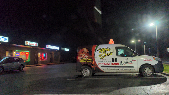Photo Mike And Joes Wood Fire Pizza Hopewell Jct - 3