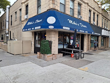 Photo Mike's Diner Of Brooklyn - 9