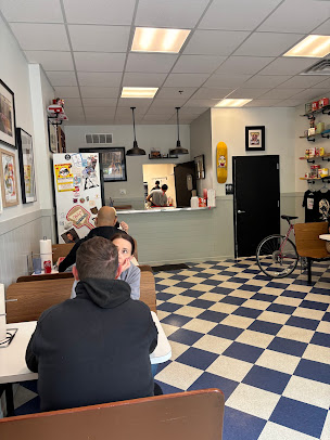 Photo Milly's Pizza In The Pan- West Town - 10
