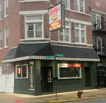 Photo Milly's Pizza In The Pan- West Town - 25