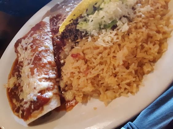 Photo Mis Pueblos Mexican Restaurant - 17
