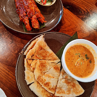 Photo Mitr Thai Restaurant - 23