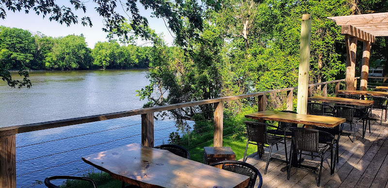 Mjs Bar And Restaurant
