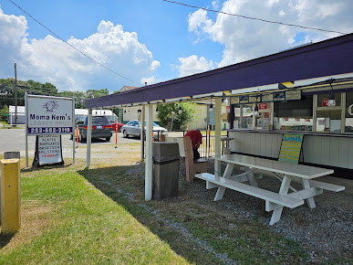 Photo Moma Nem's Legacy Grill - 20
