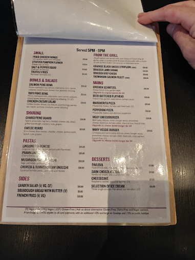 Menu Moxy Kitchen & Bar Moxy - 1