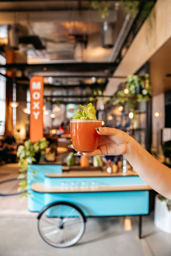 Photo Moxy Kitchen & Bar Moxy - 16
