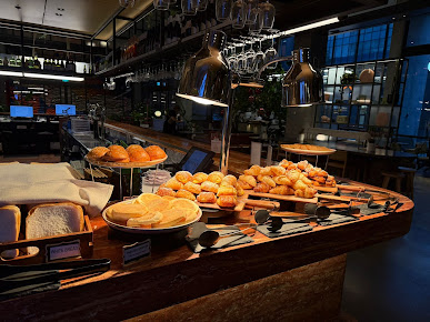 Photo Moxy Kitchen & Bar Moxy - 17