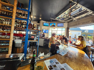 Photo Mpm Tiki Sports Bar - 21