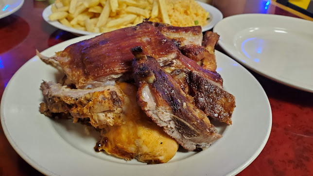 Photo Mr Pollo Bbq Deli Restaurant - 10
