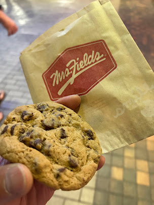 Photo Mrs Fields Cookies - 19