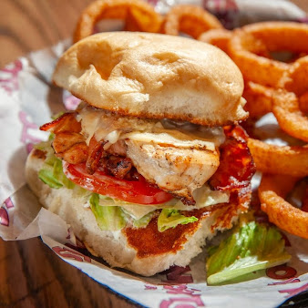 Photo Mugshots Grill And Bar Collierville Tn - 8
