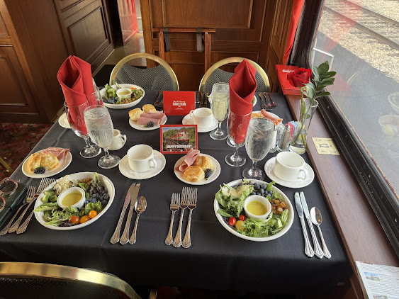 Photo My Old Kentucky Dinner Train - 17