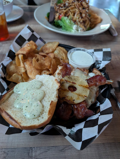 Photo My Way Tavern - 25