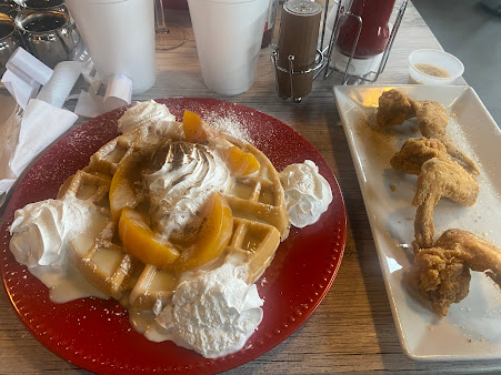 Photo Nanas Chicken N Waffles - 12