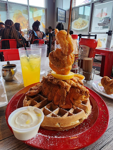 Photo Nanas Chicken N Waffles - 16