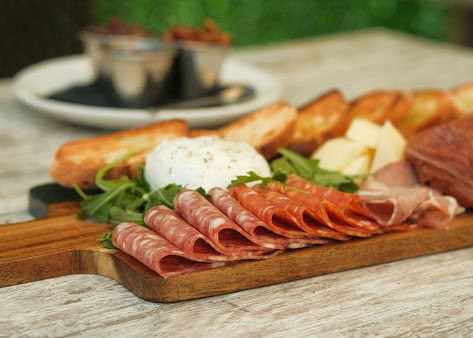 Photo Napolita Pizzeria & Wine Bar - 20