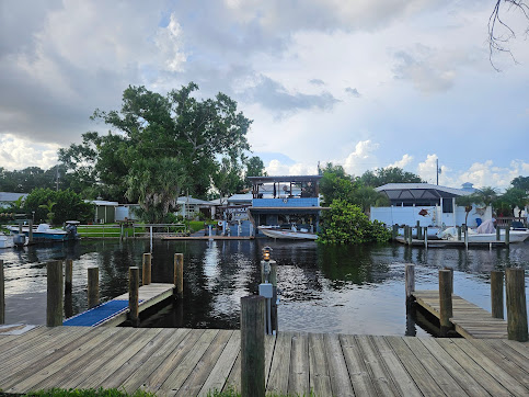 Photo Nav A Gator Bar Grill - 15
