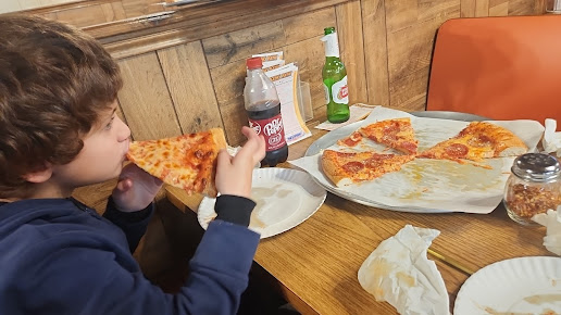 Photo New England Pizza House 1 - 9
