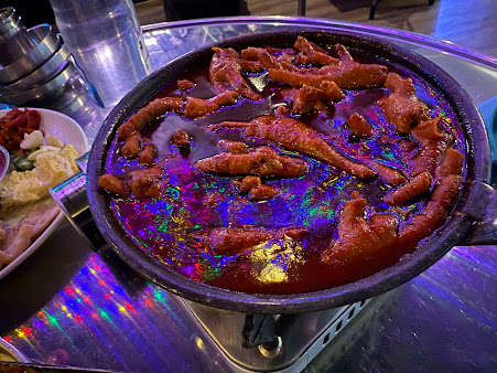 Photo New Village Gastropub & Karaoke - 29