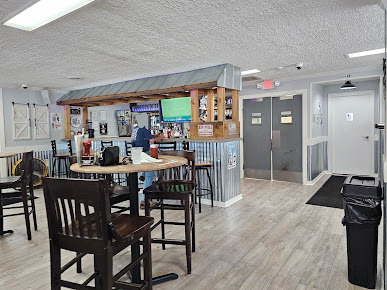 Photo Nooners Bar And Grille - 2