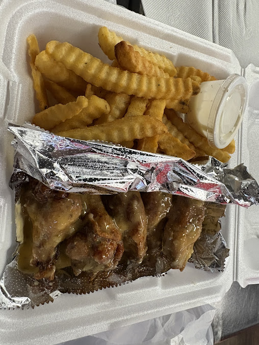 Photo Not Your Average Wings And More - 20