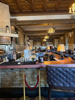 Photo Oak Long Bar + Kitchen - 22