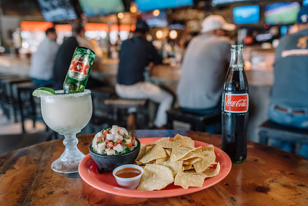 Photo Ojos Locos Sports Cantina Corpus Christi - 11