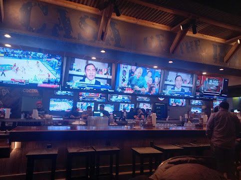 Photo Ojos Locos Sports Cantina Corpus Christi - 12