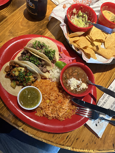 Photo Ojos Locos Sports Cantina Northline - 12