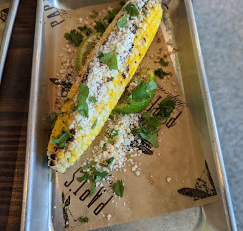 Photo Papis Taqueria Featuring Cachitas Kitchen - 23