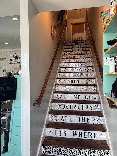 Photo Papis Taqueria Featuring Cachitas Kitchen - 24