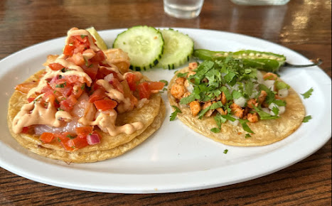 Photo Papis Taqueria Featuring Cachitas Kitchen - 27