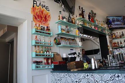 Photo Papis Taqueria Featuring Cachitas Kitchen - 29