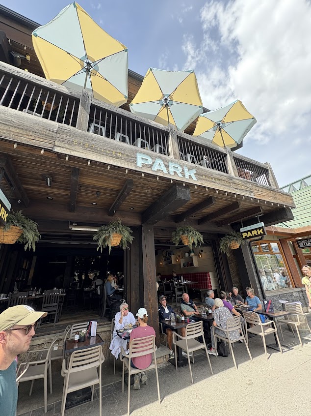 Photo Park Distillery Restaurant Bar - 17
