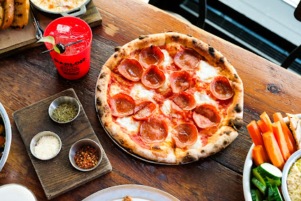 Photo Parlor Pizza Bar Wicker Park - 14