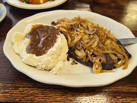 Photo Path Valley Family Restaurant - 18