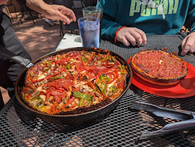 Photo Pequod's Pizza - 12