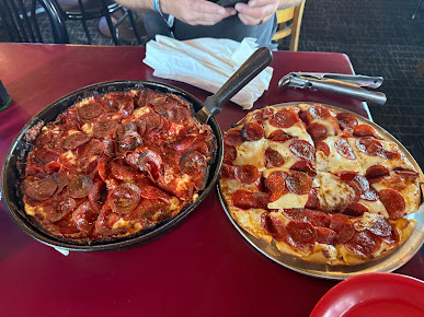 Photo Pequod's Pizza - 15