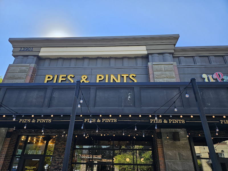 Pies Pints Noblesville In