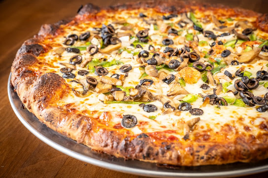 Photo Pizza At The Cove - 21